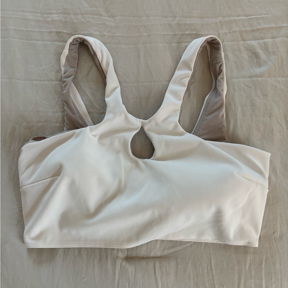 Lululemon Sports bra.